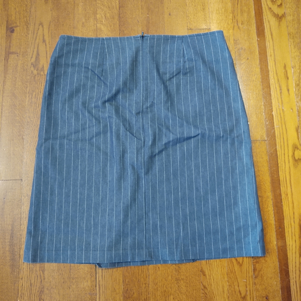 Parallel skirt - Picture 4 of 4